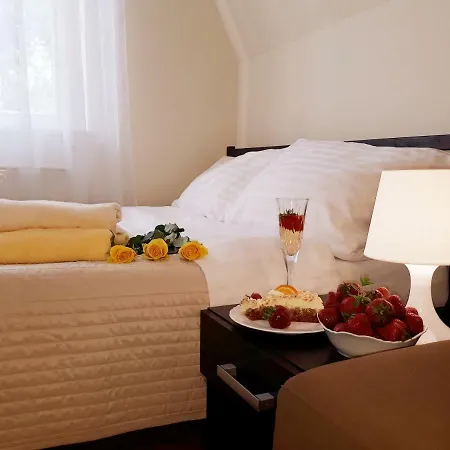 Apartment Apartament Przy Zurawiu *